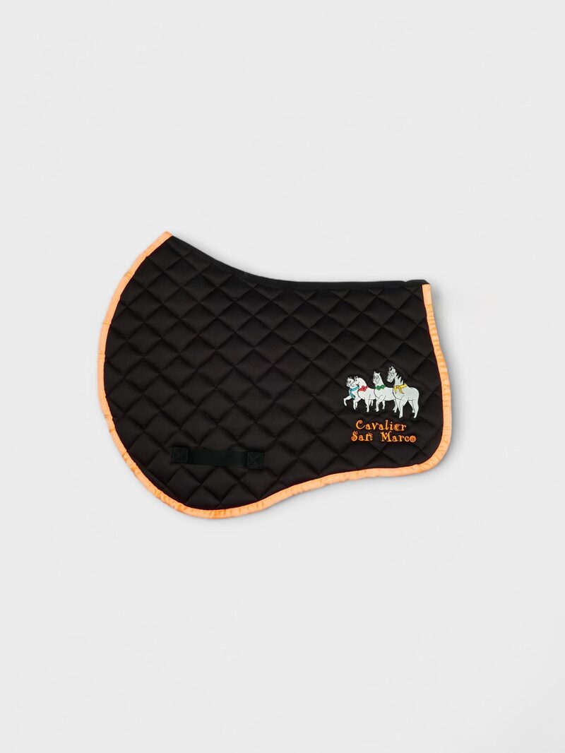 LONDON-P BLACK/GOLD  DIAMOND SADDLE PAD