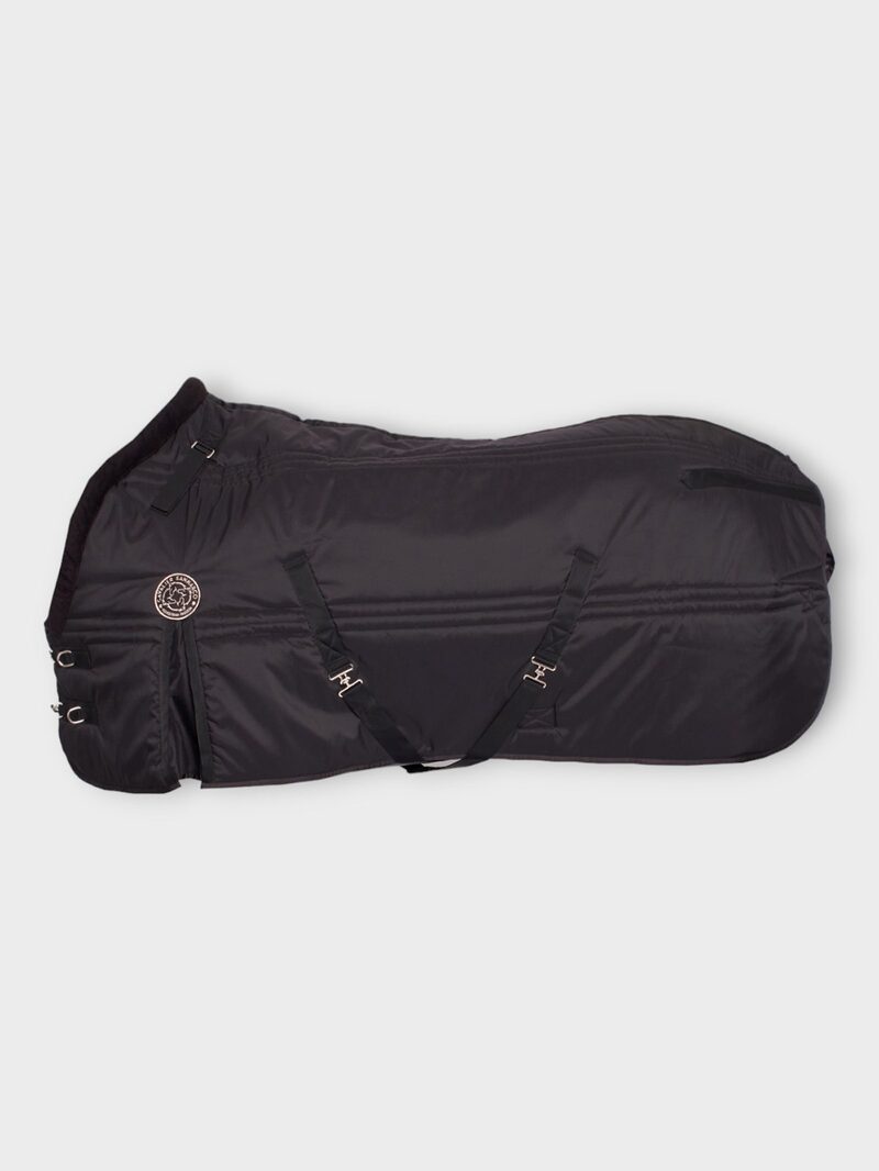ALASKA BLACK WINTER STABLE RUG